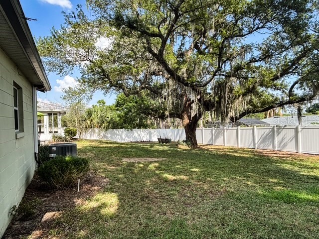 121 E Pine St Howey In The Hills FL 34737 - LITTLE LAKE HARRIS G5112224 image32