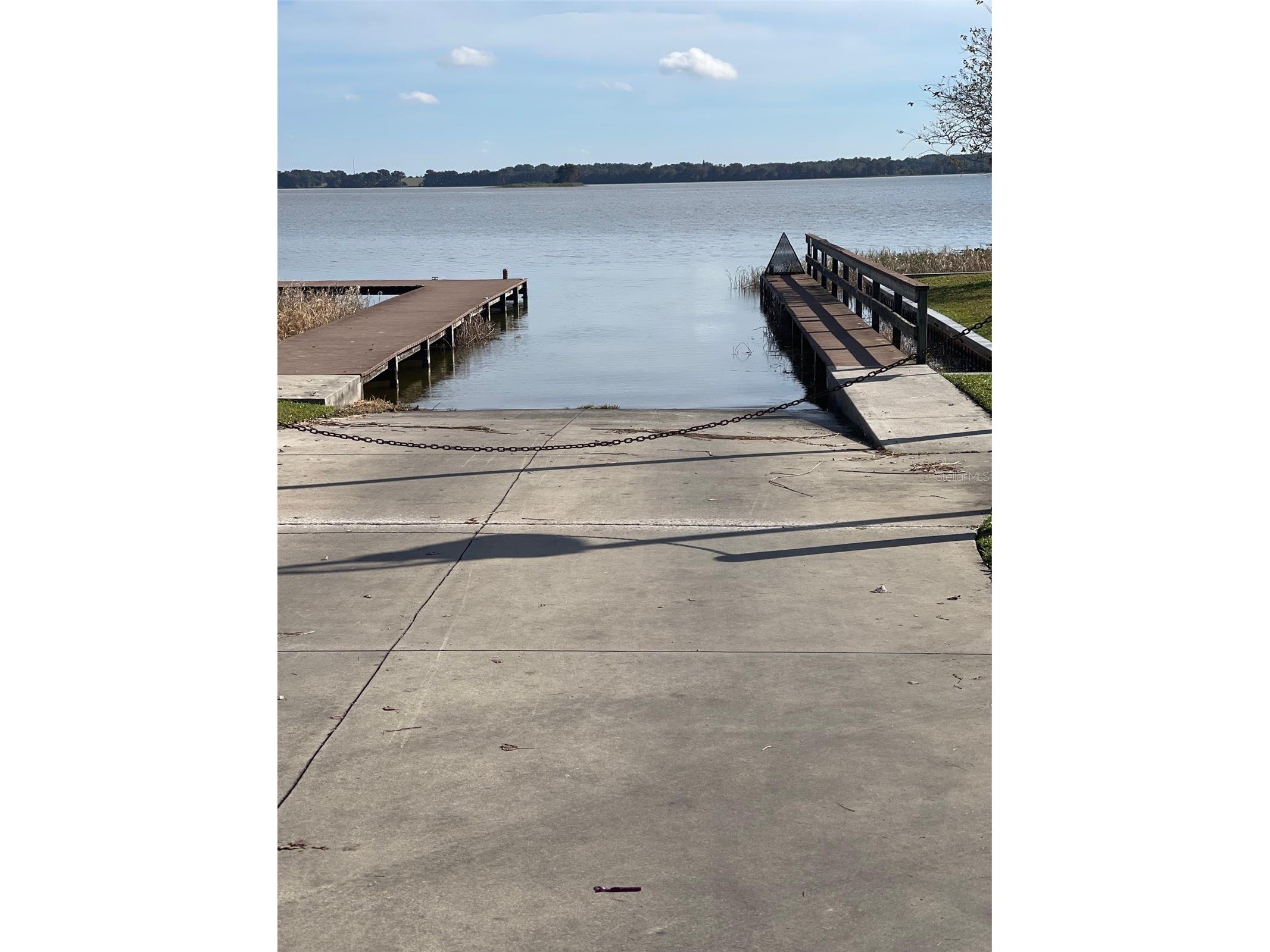 121 E Pine St Howey In The Hills FL 34737 - LITTLE LAKE HARRIS G5112224 image35