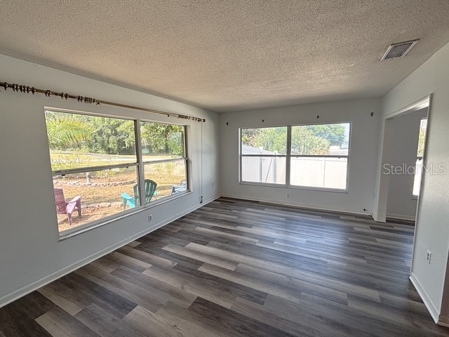 121 E Pine St Howey In The Hills FL 34737 - LITTLE LAKE HARRIS G5112224 image7