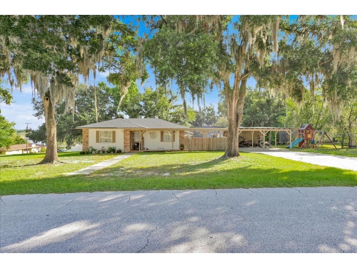 121 E Sunset St Groveland FL 34736 - LAKE DAVID G5083689 image1
