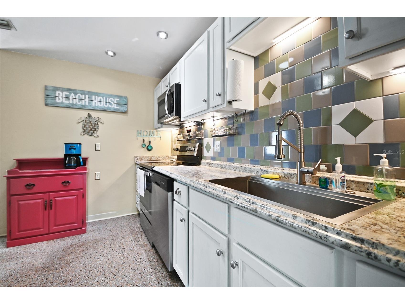121 E Yelkca Terrace Edgewater FL 32132 NS1088081 image12