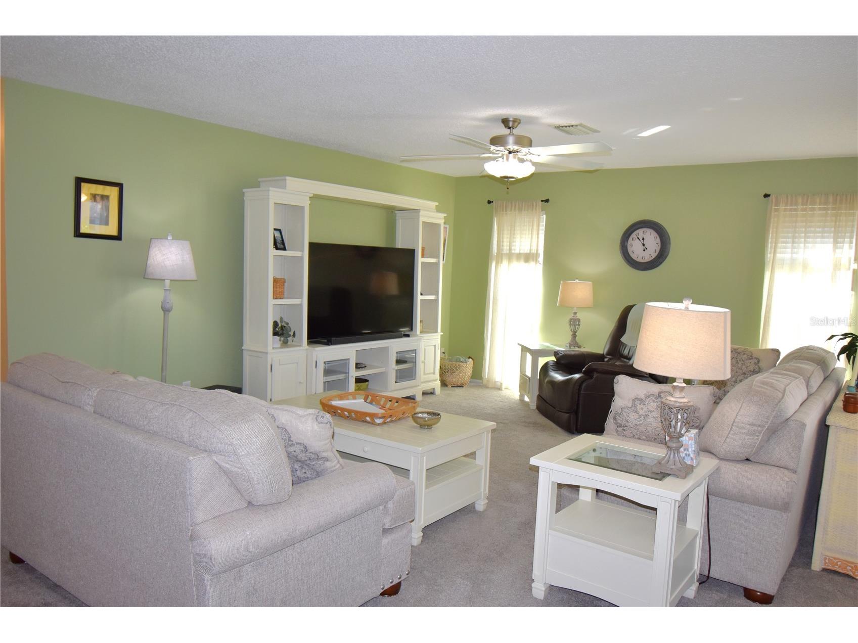 121 Fernwood Circle #121 Seminole FL 33777 - CANAL TO LAKE SEMINOLE TB8470542 image3