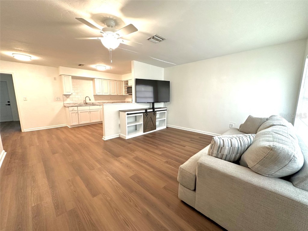 121 Granada Boulevard North Port FL 34287 TB8396251 image7