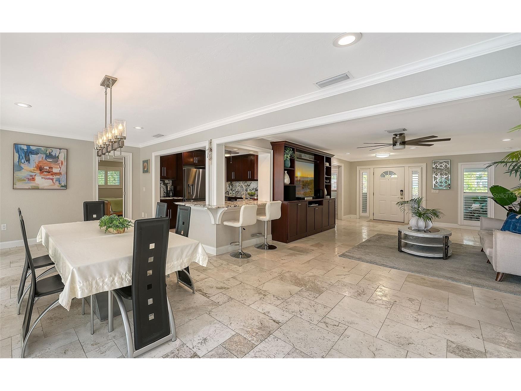 121 Holly Avenue Sarasota FL 34243 A4686397 image16