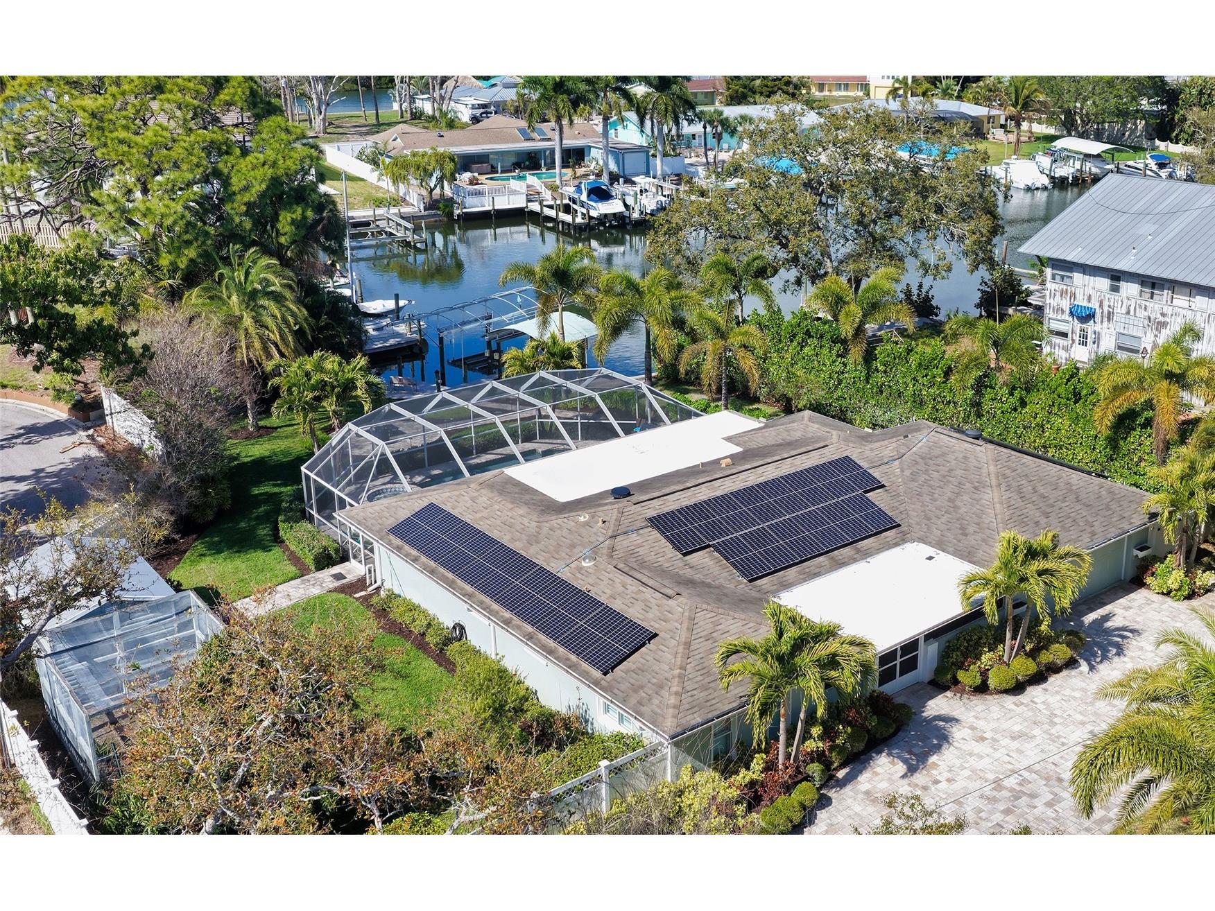 121 Holly Avenue Sarasota FL 34243 A4686397 image2
