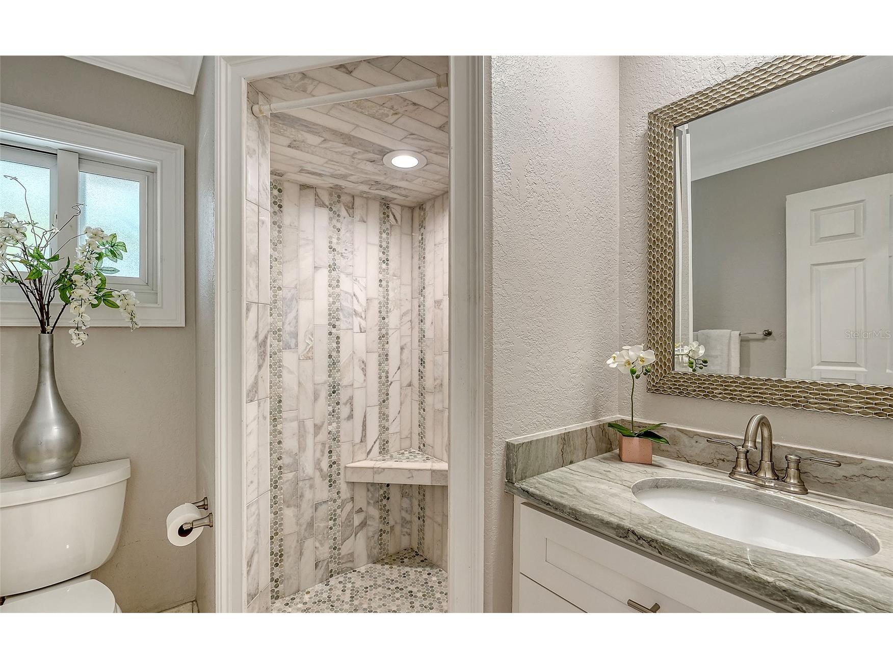 121 Holly Avenue Sarasota FL 34243 A4686397 image27