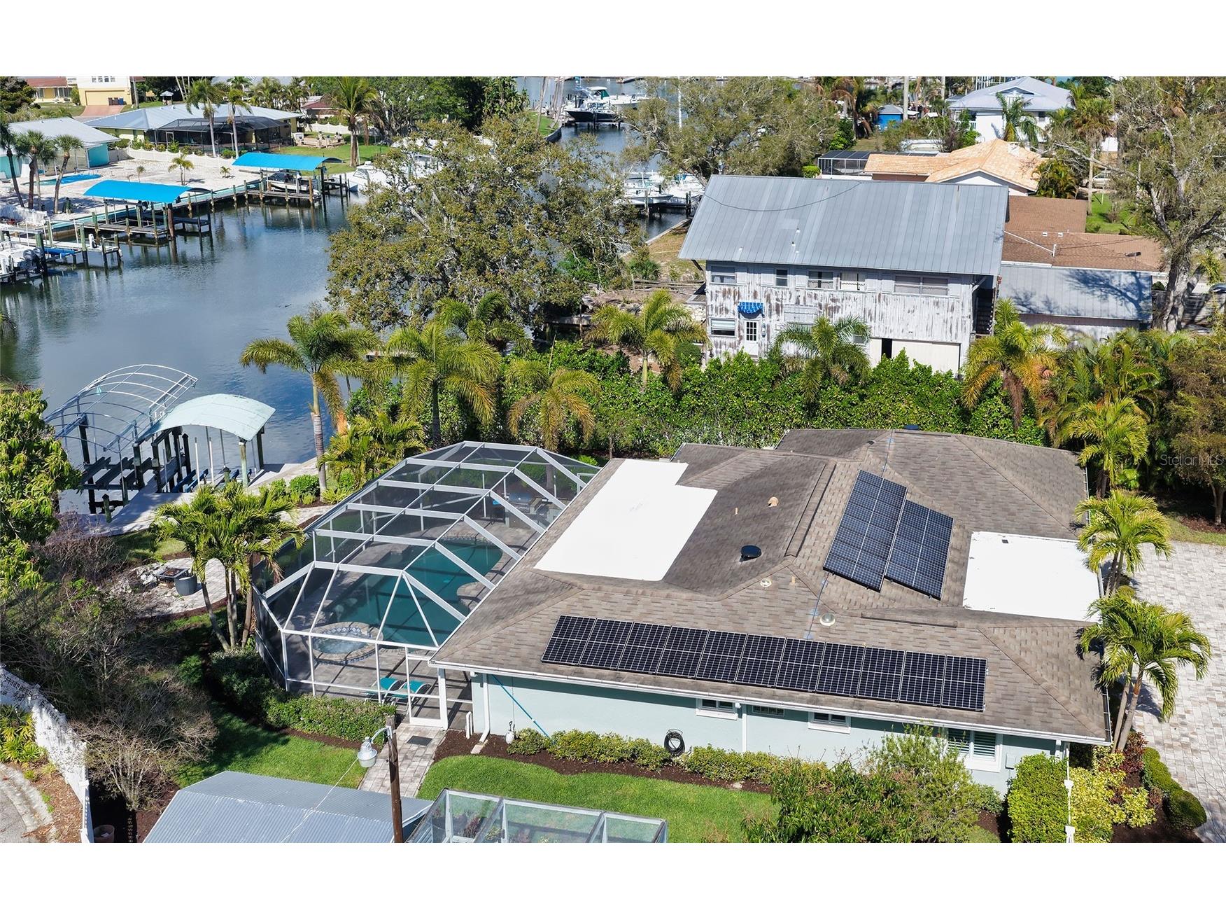 121 Holly Avenue Sarasota FL 34243 A4686397 image41