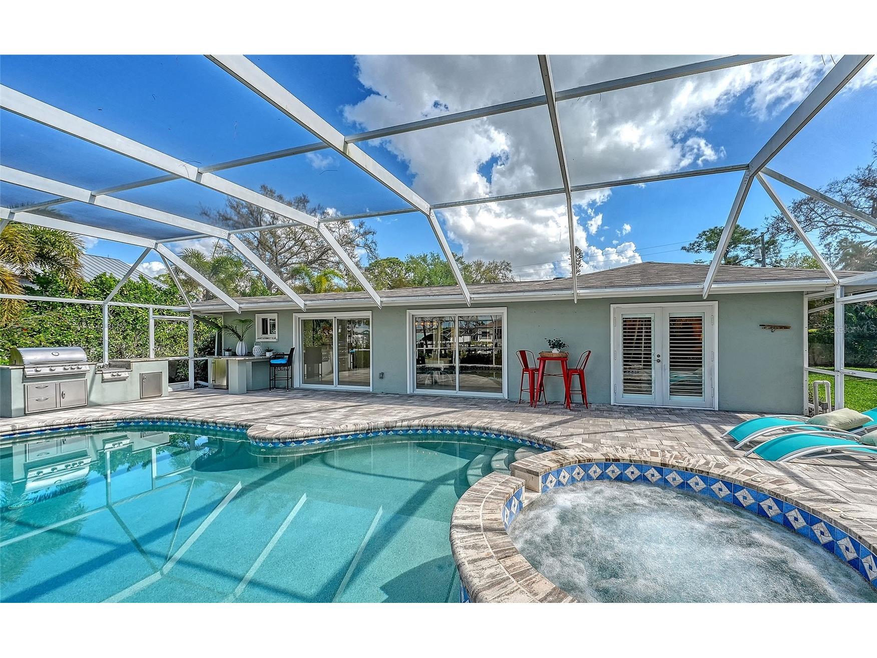 121 Holly Avenue Sarasota FL 34243 A4686397 image6