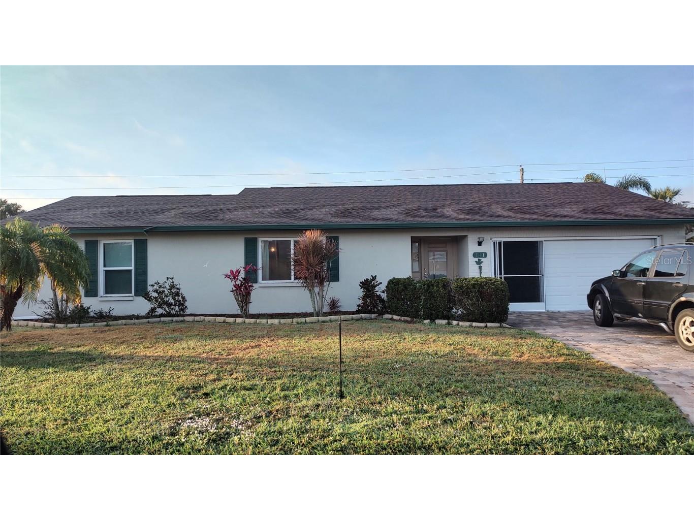 121 Hourglass Drive Venice FL 34293 N6125361 image1