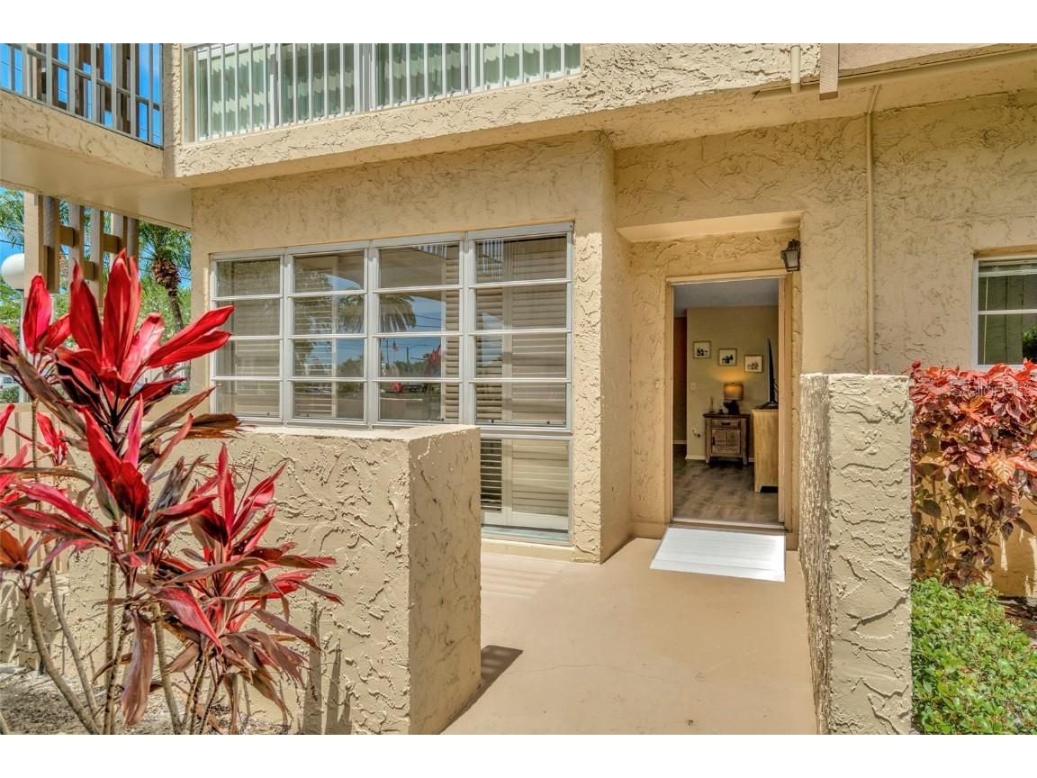 121 Island Way #311 Clearwater FL 33767 U8196540 image1
