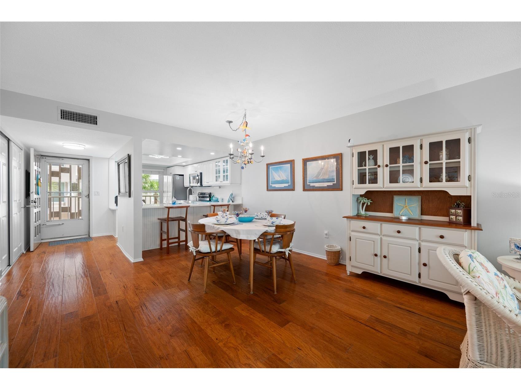 121 Island Way #323 Clearwater Beach FL 33767 TB8495566 image11