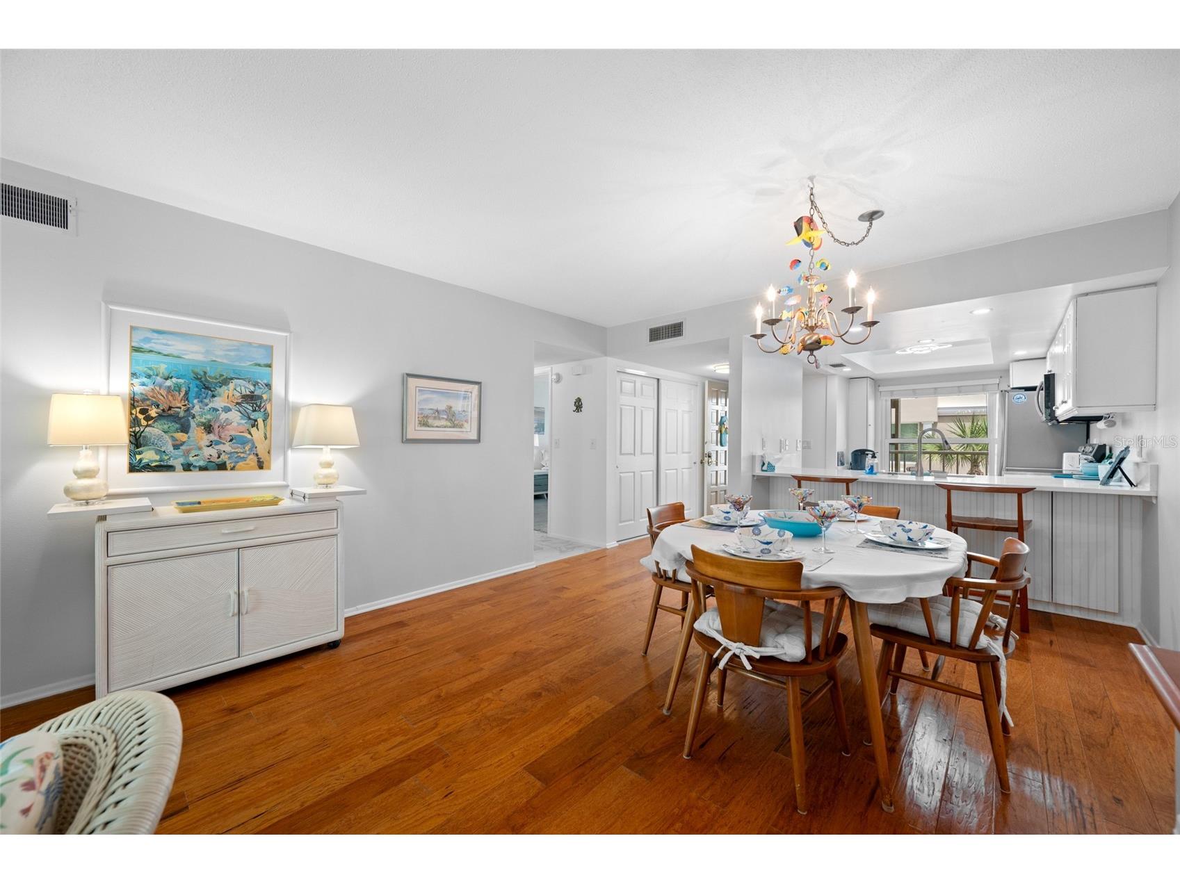 121 Island Way #323 Clearwater Beach FL 33767 TB8495566 image13