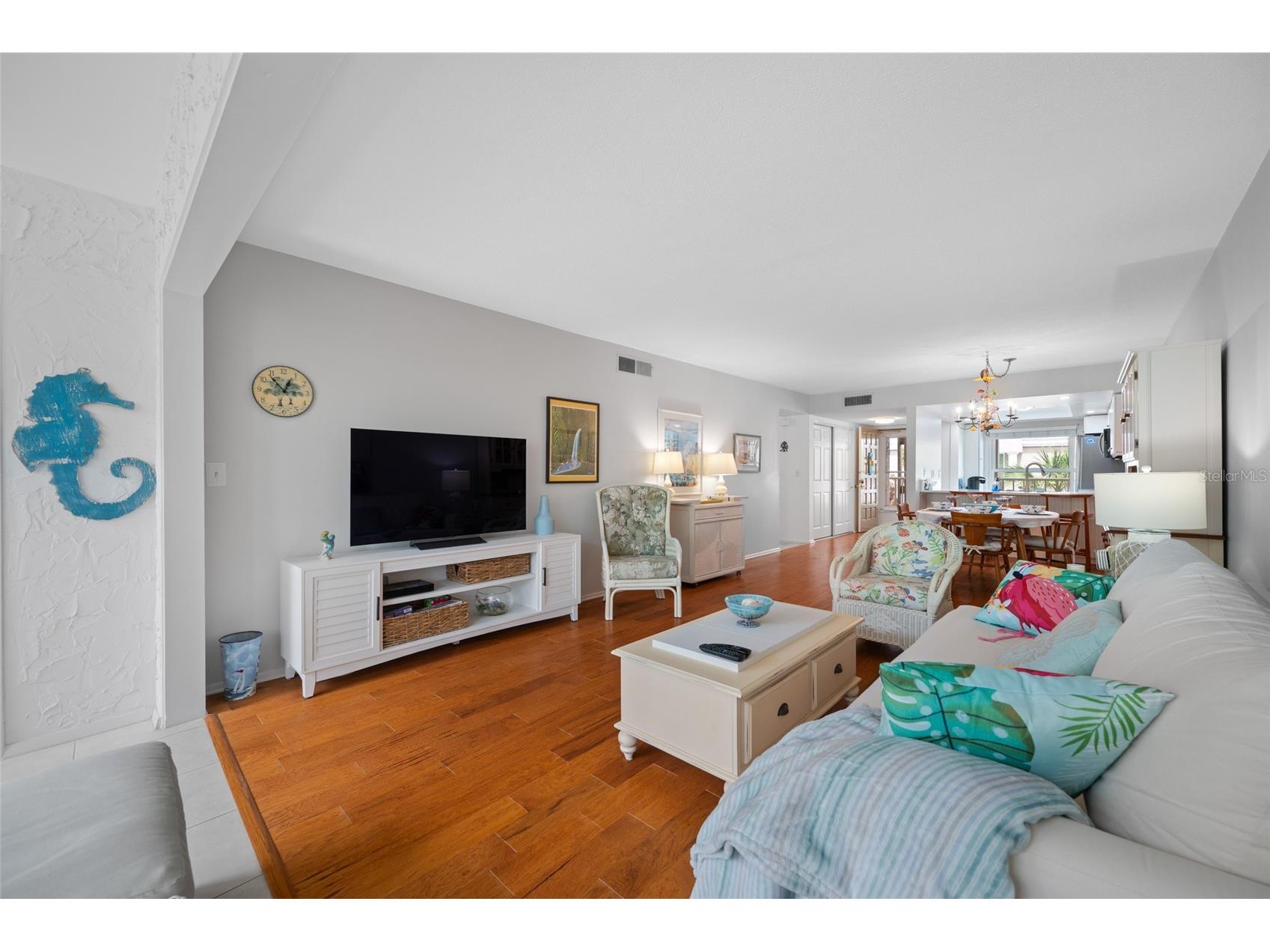 121 Island Way #323 Clearwater Beach FL 33767 TB8495566 image14