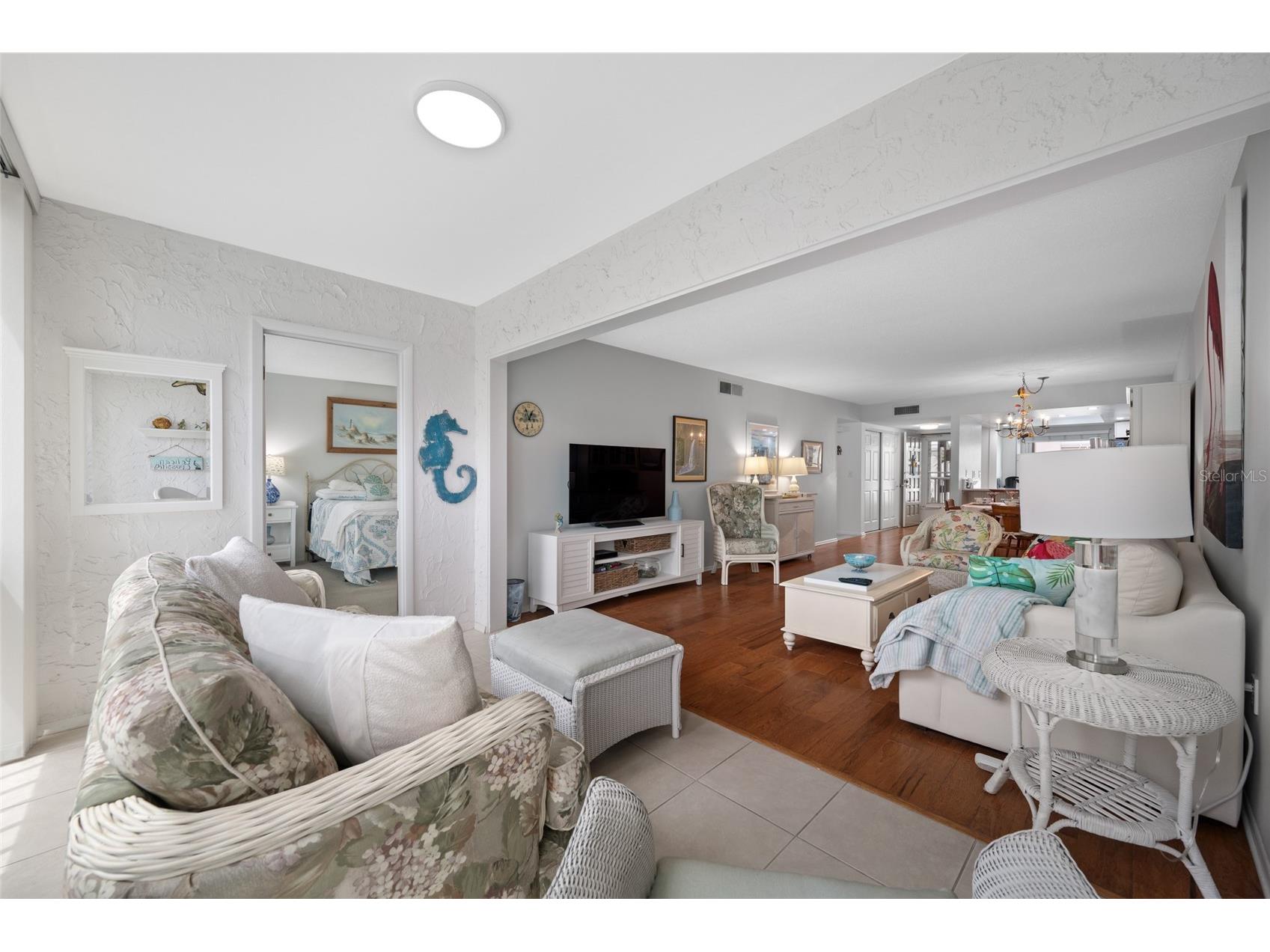 121 Island Way #323 Clearwater Beach FL 33767 TB8495566 image19