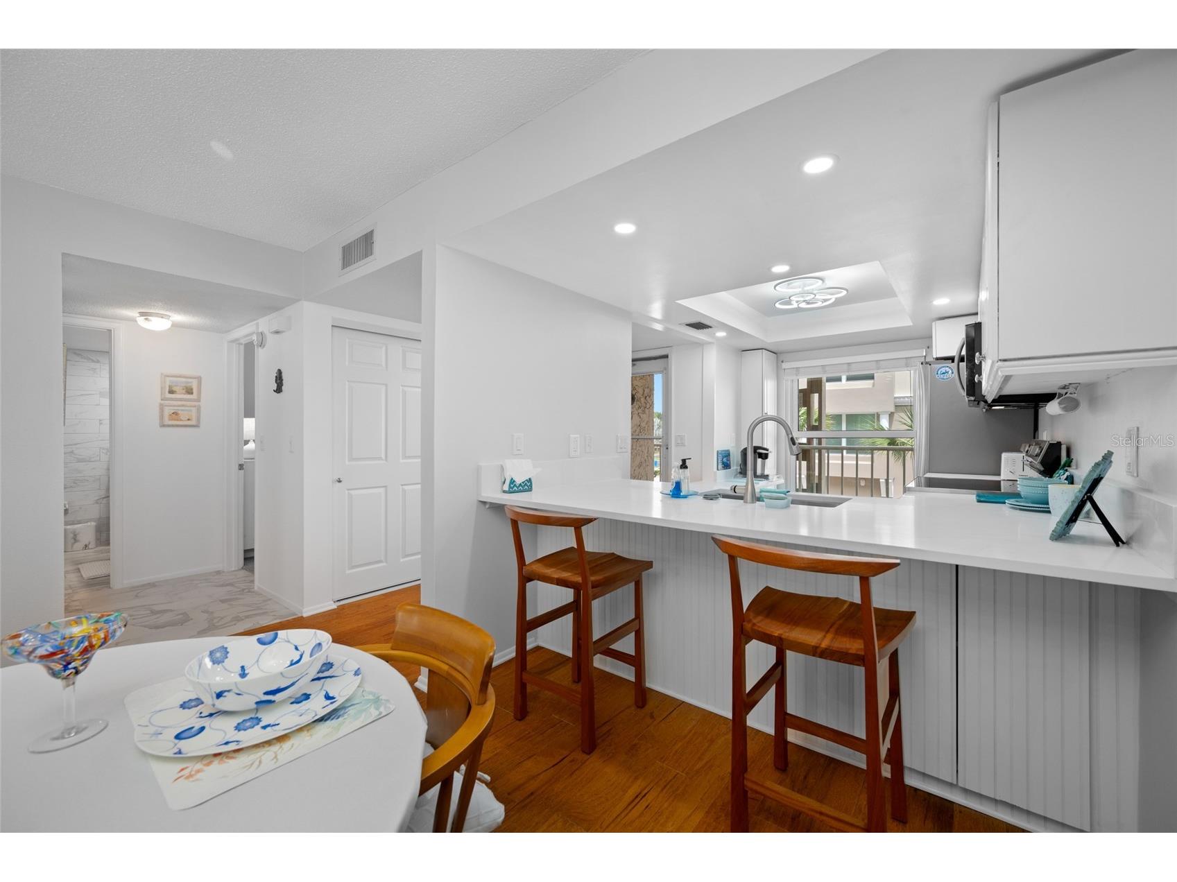 121 Island Way #323 Clearwater Beach FL 33767 TB8495566 image8