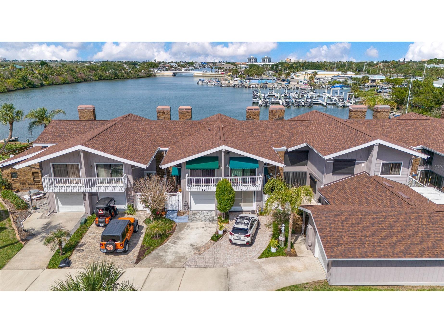 121 Lagoon Court New Smyrna Beach FL 32169 - INDIAN RIVER LAGOON NS1088116 image1