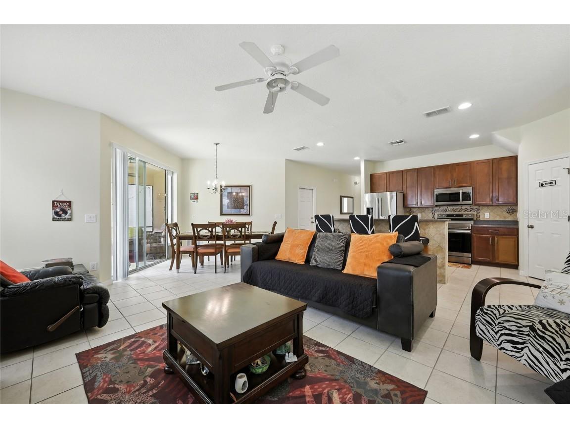 121 Las Fuentes Drive Kissimmee FL 34746 O6343989 image10