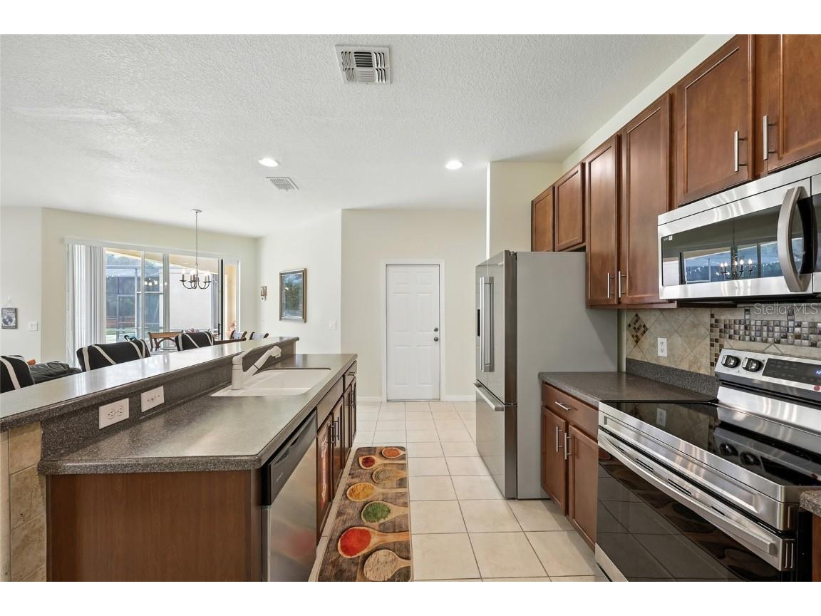 121 Las Fuentes Drive Kissimmee FL 34746 O6343989 image13