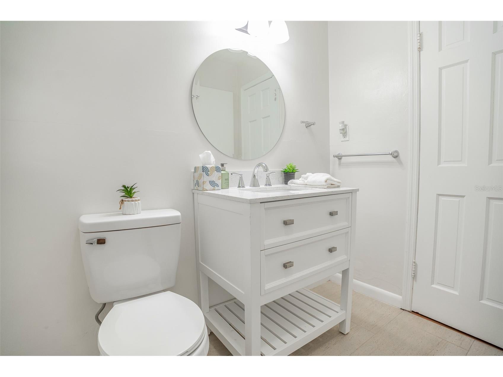 121 Leon Avenue Deland FL 32720 V4948018 image12