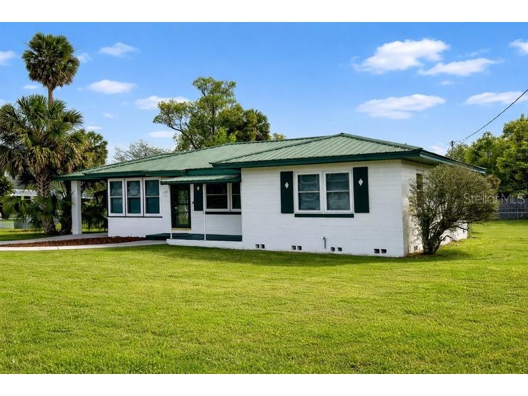 121 Leon Avenue Deland FL 32720 V4948018 image2