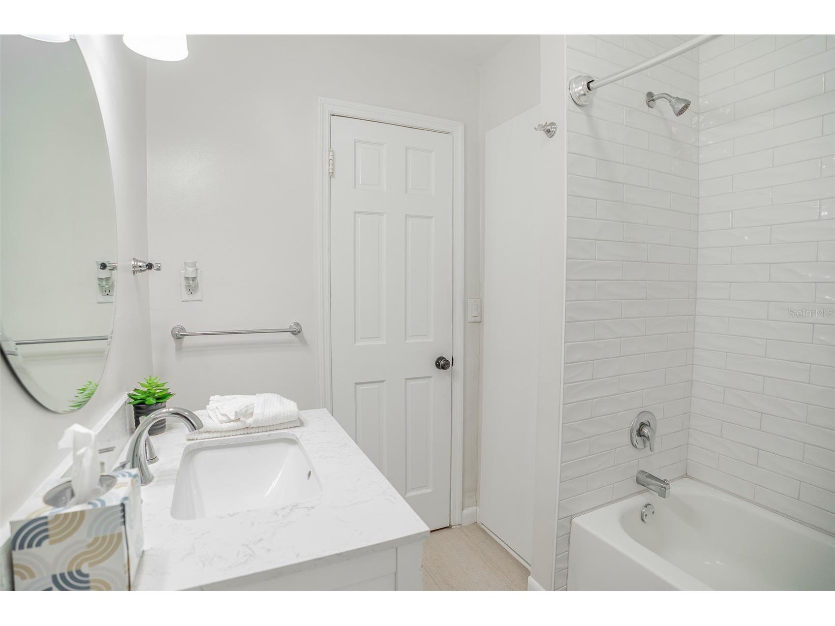 121 Leon Avenue Deland FL 32720 V4948018 image21