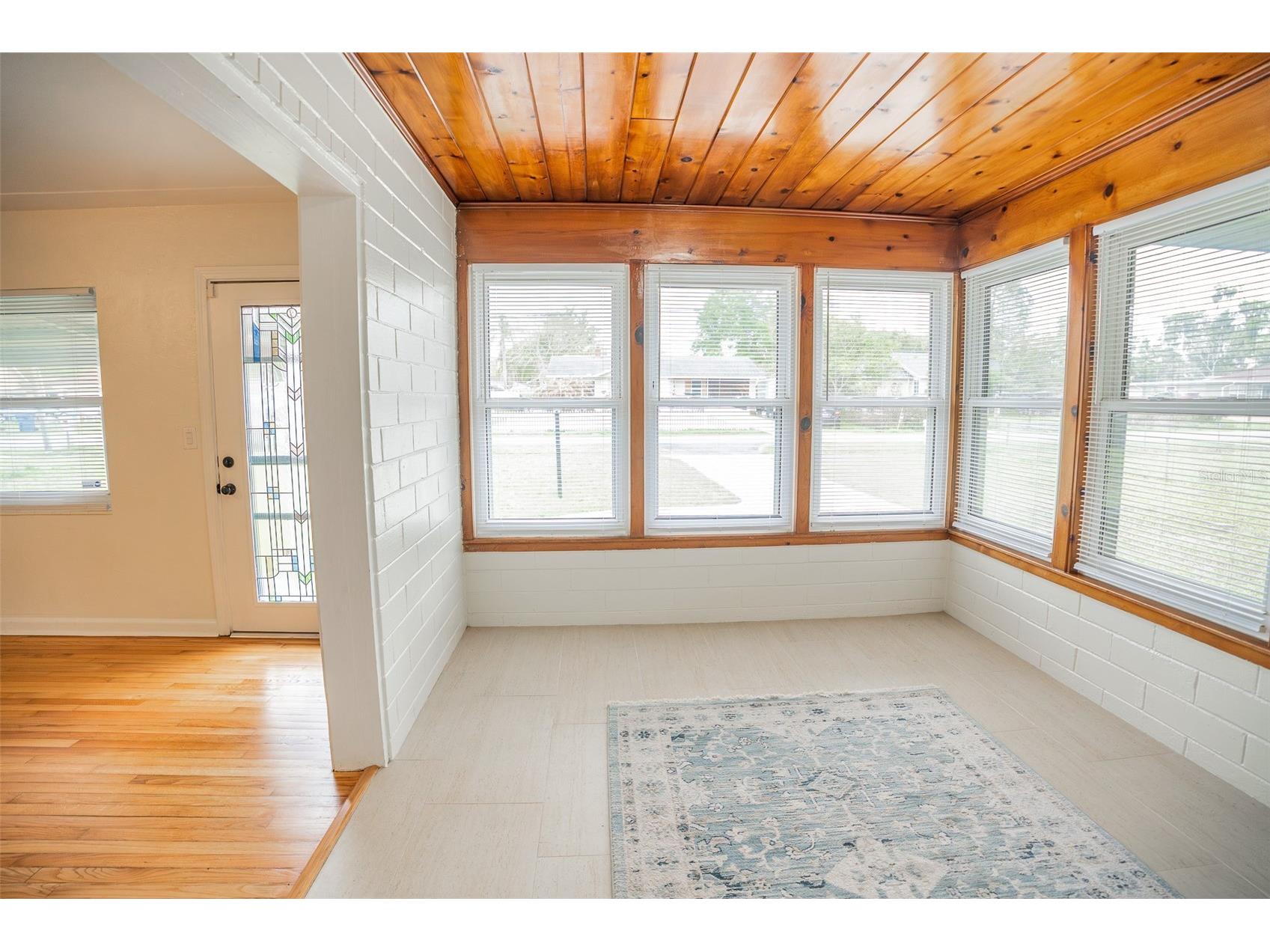 121 Leon Avenue Deland FL 32720 V4948018 image5