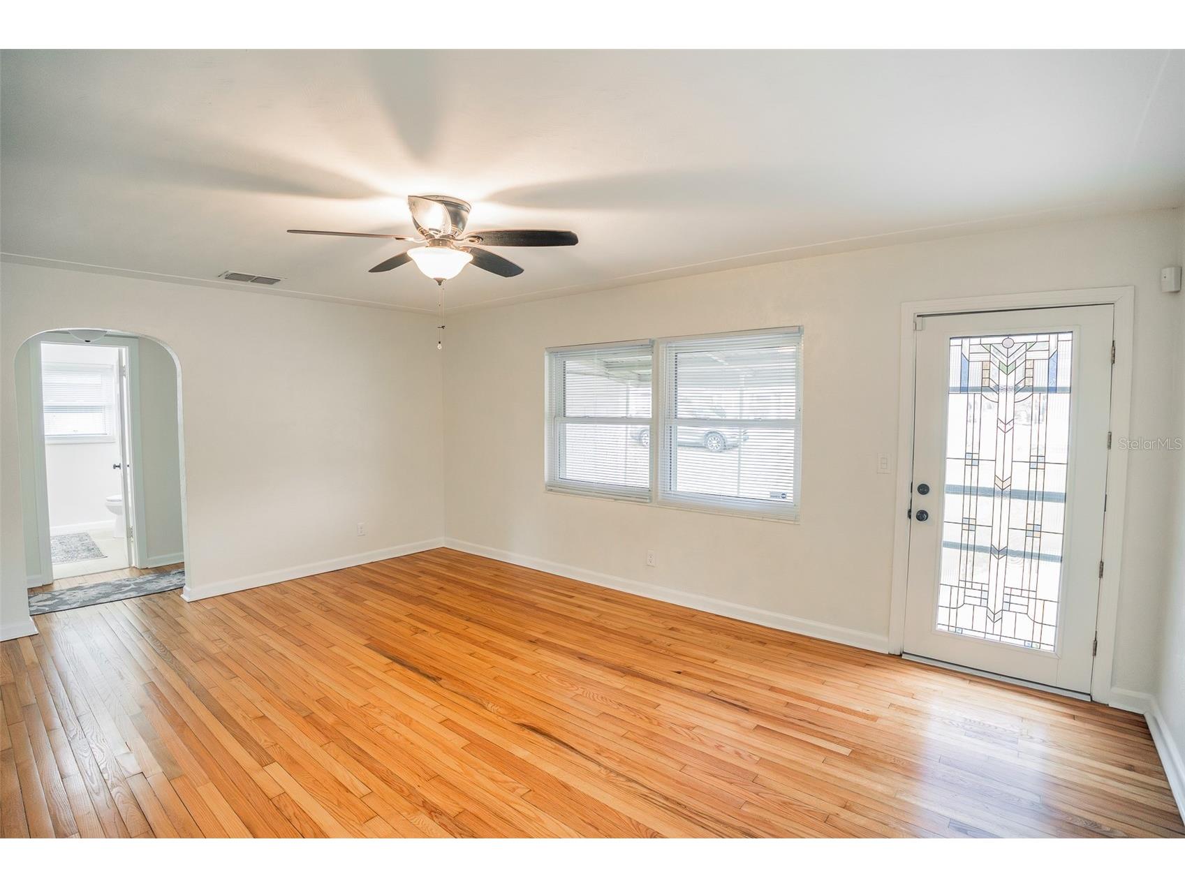 121 Leon Avenue Deland FL 32720 V4948018 image8