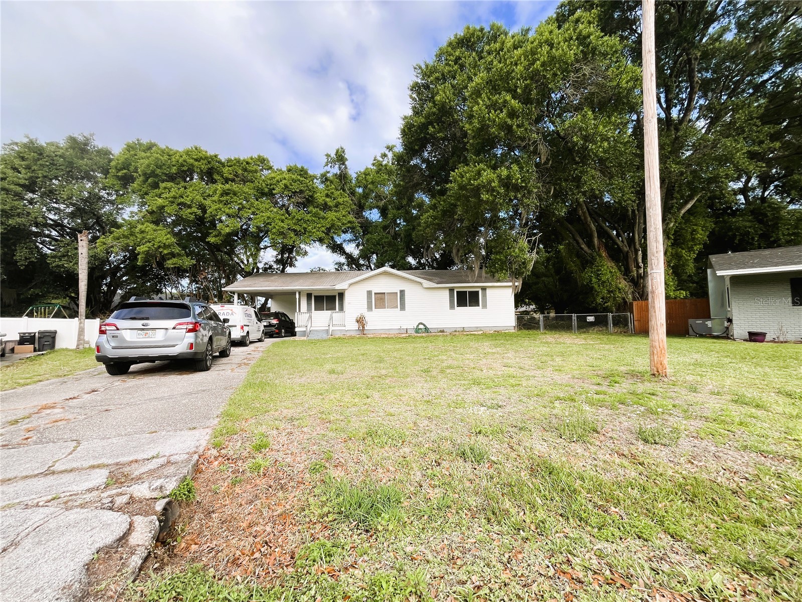 121 Maris Court Lakeland FL 33809 P4938395 image2