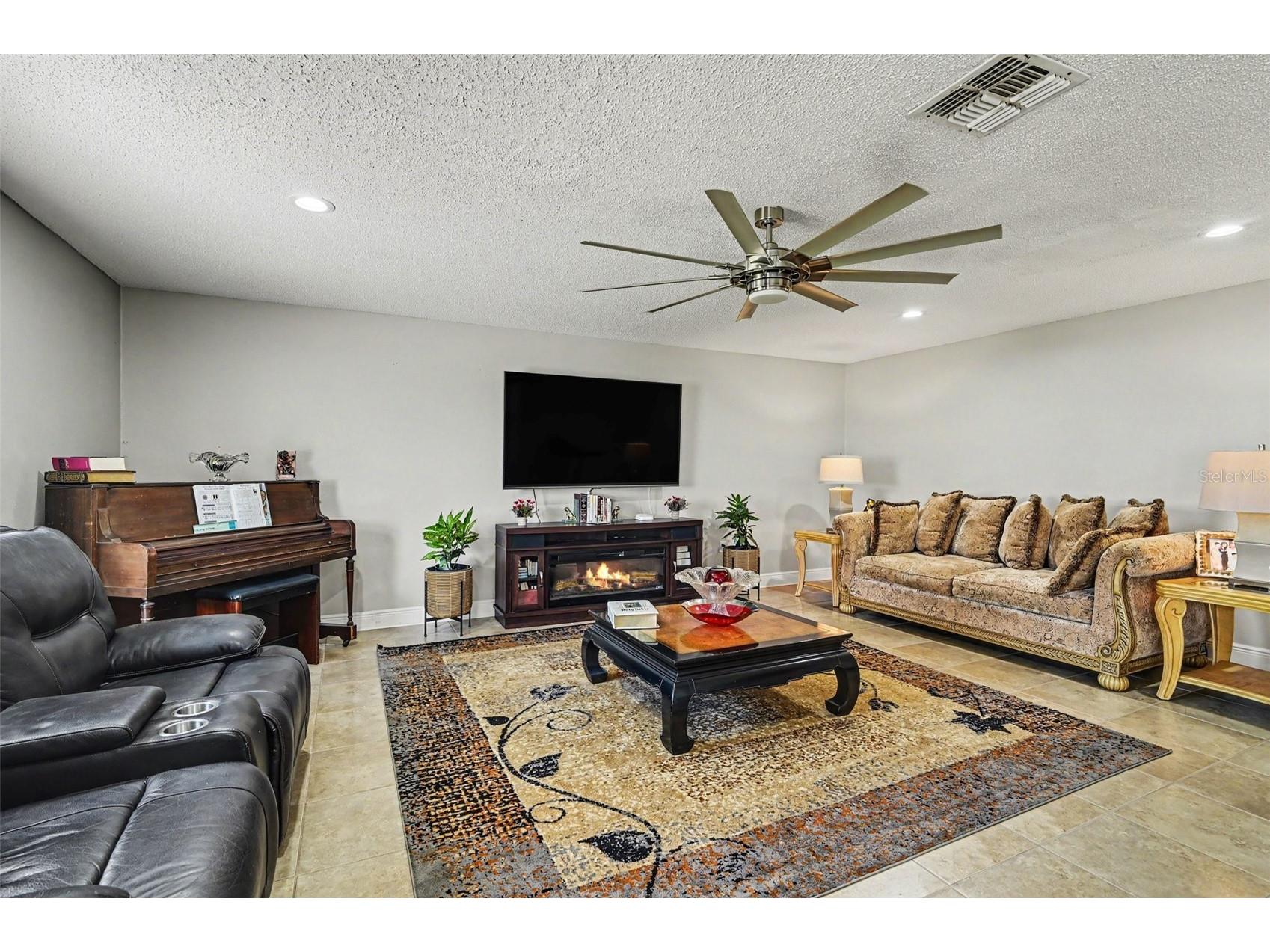 121 Mayfield Drive Sanford FL 32771 O6410974 image4