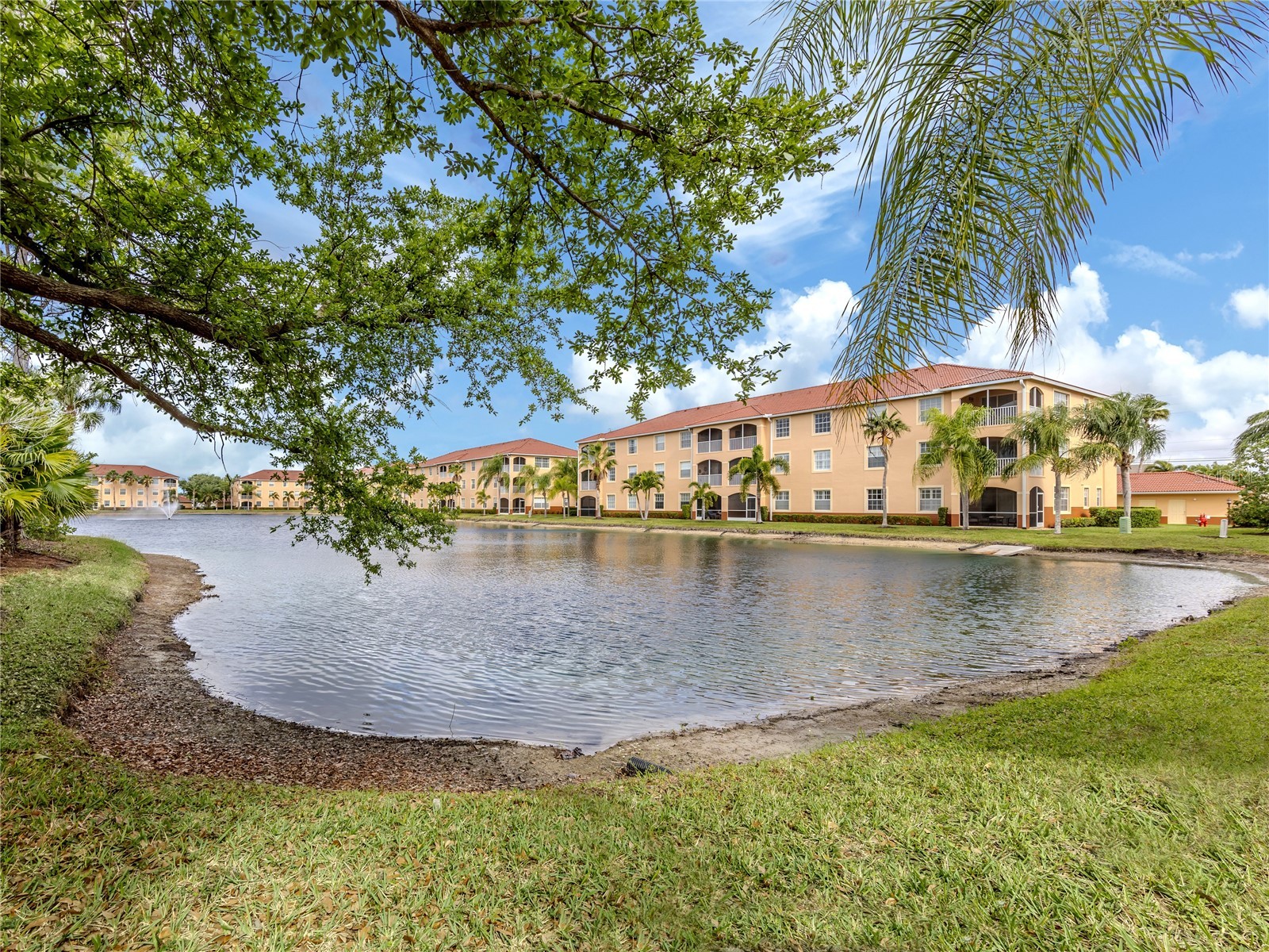 121 N Auburn Road #11 Venice FL 34292 N6143896 image2
