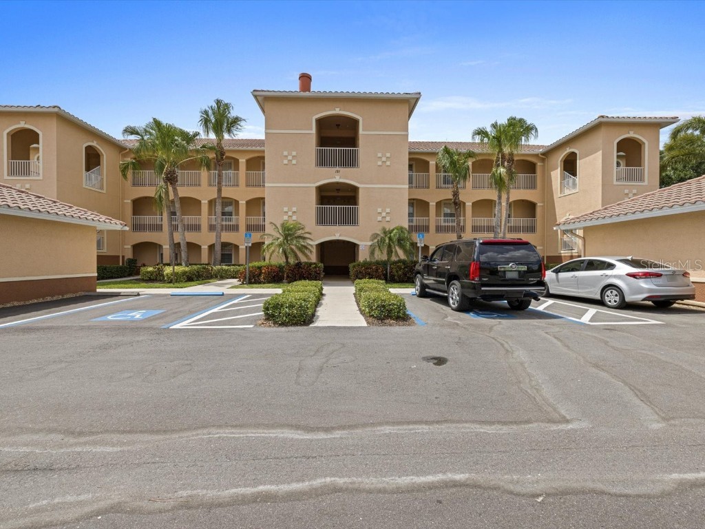 121 N Auburn Road #24 Venice FL 34292 A4566463 image1