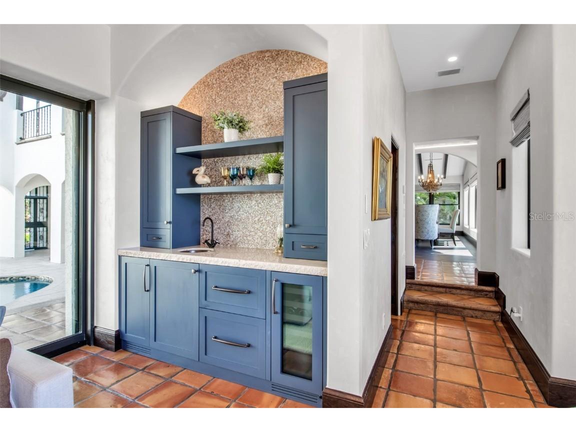 121 N Casey Key Road Osprey FL 34229 - GULF OF MEXICO A4667263 image10