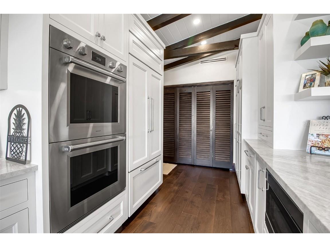 121 N Casey Key Road Osprey FL 34229 - GULF OF MEXICO A4667263 image16