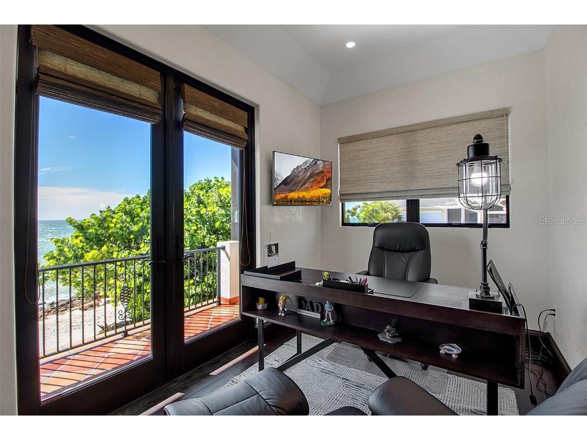 121 N Casey Key Road Osprey FL 34229 - GULF OF MEXICO A4667263 image38