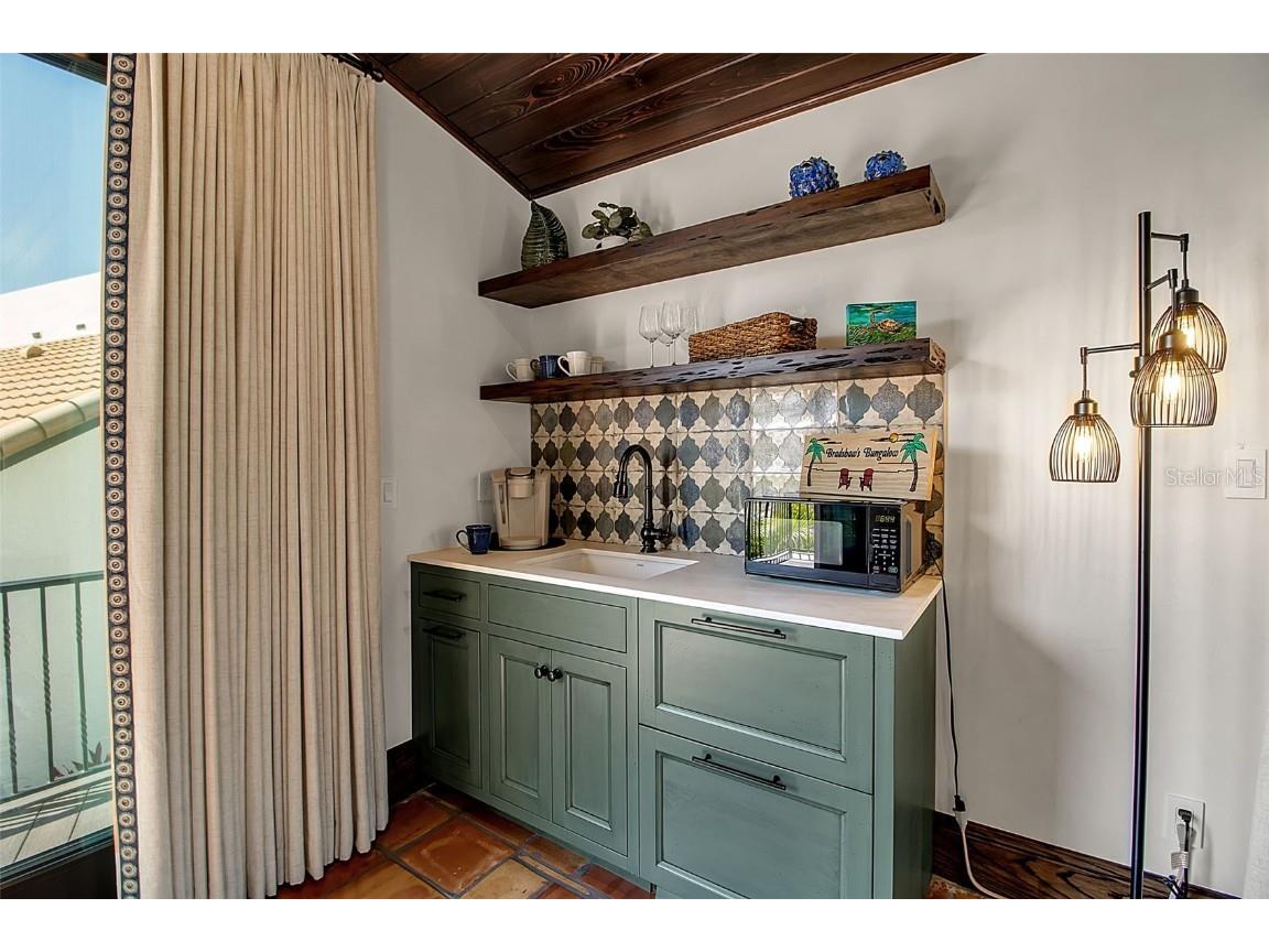 121 N Casey Key Road Osprey FL 34229 - GULF OF MEXICO A4667263 image54