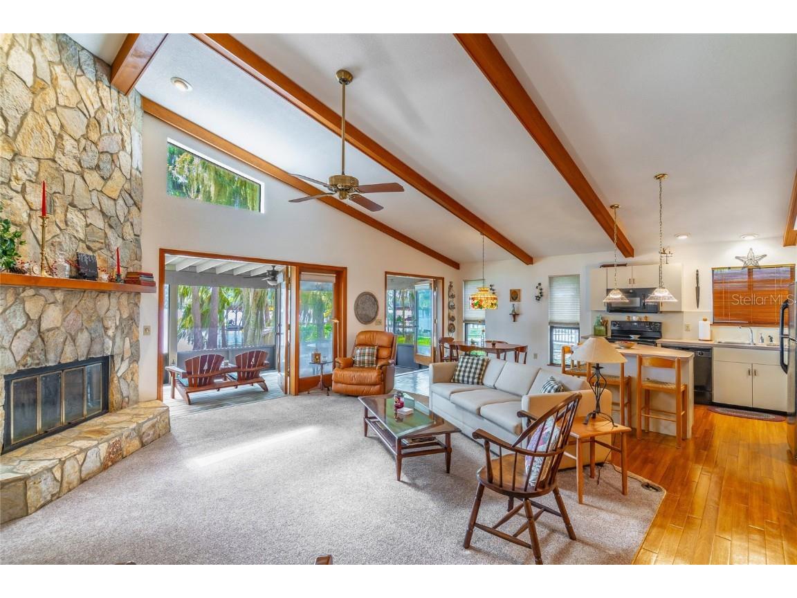 121 N Lake George Drive Georgetown FL 32139 - LAKE GEORGE ON THE ST JOHNS RIVER V4944760 image11