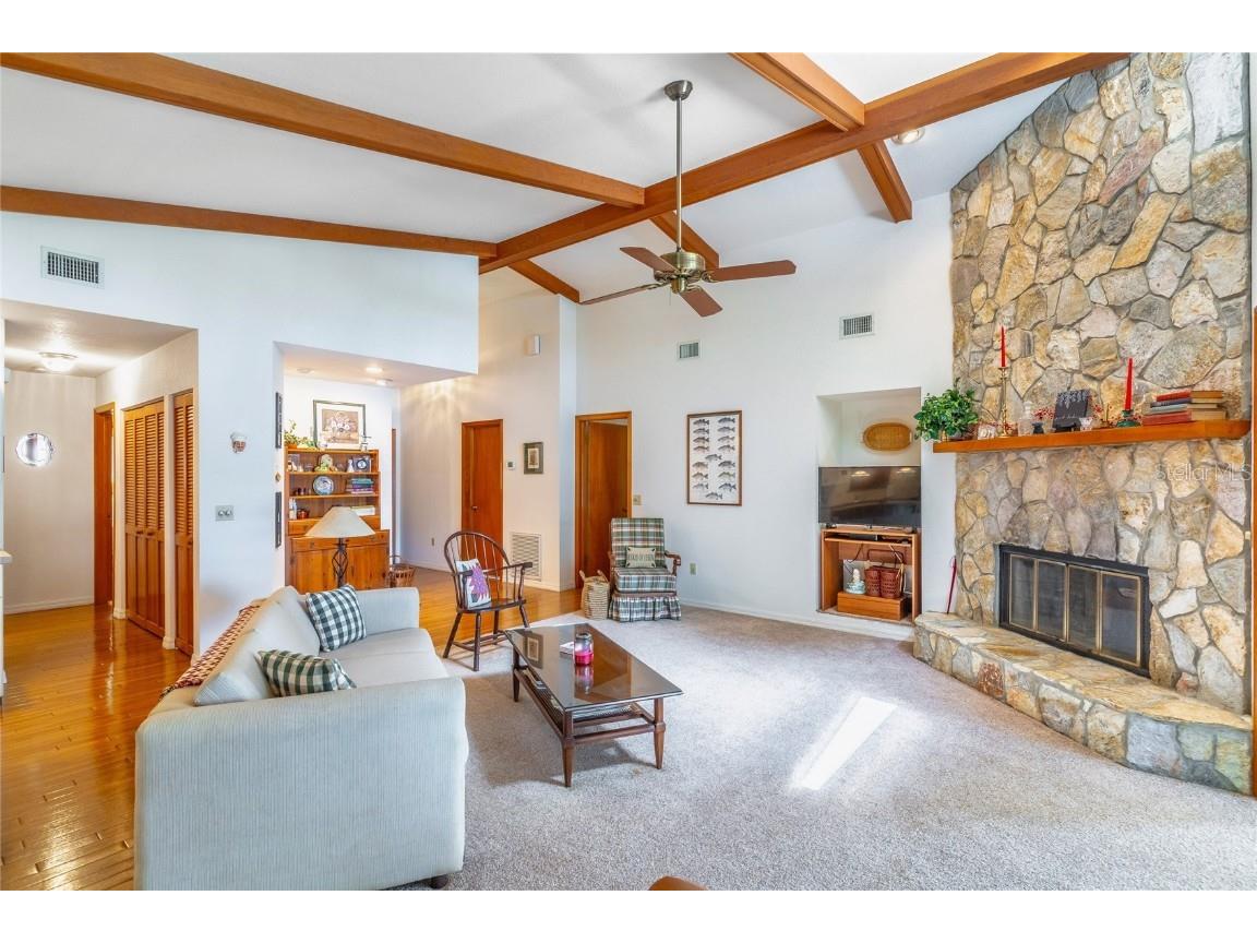 121 N Lake George Drive Georgetown FL 32139 - LAKE GEORGE ON THE ST JOHNS RIVER V4944760 image13