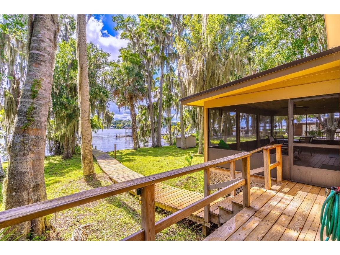 121 N Lake George Drive Georgetown FL 32139 - LAKE GEORGE ON THE ST JOHNS RIVER V4944760 image29