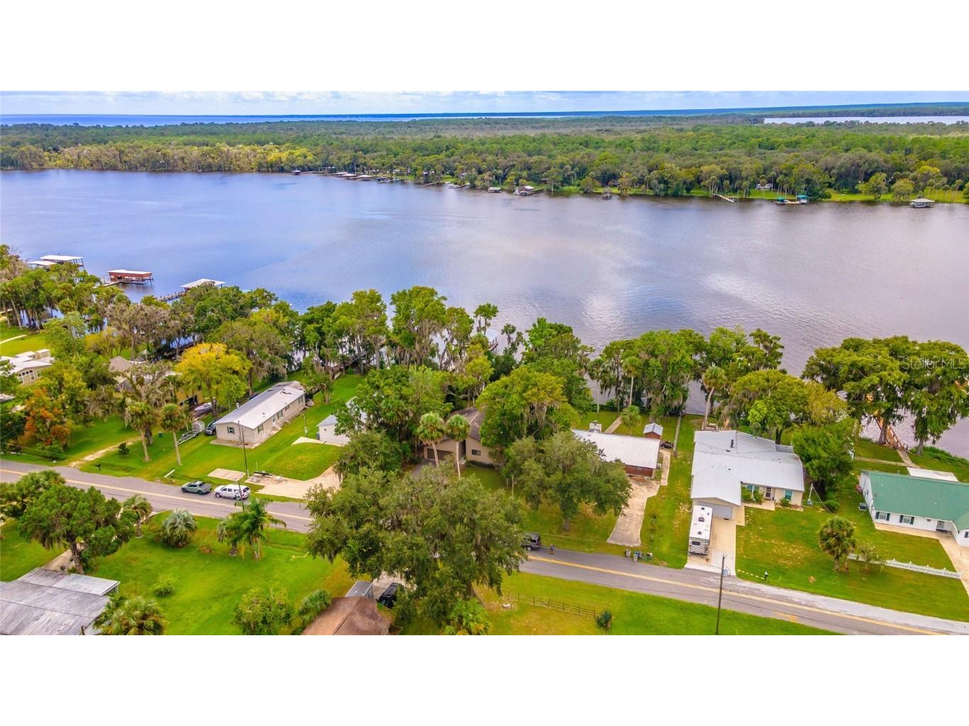 121 N Lake George Drive Georgetown FL 32139 - LAKE GEORGE ON THE ST JOHNS RIVER V4944760 image37