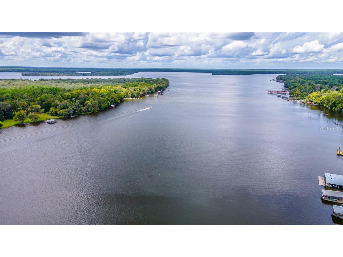 121 N Lake George Drive Georgetown FL 32139 - LAKE GEORGE ON THE ST JOHNS RIVER V4944760 image42