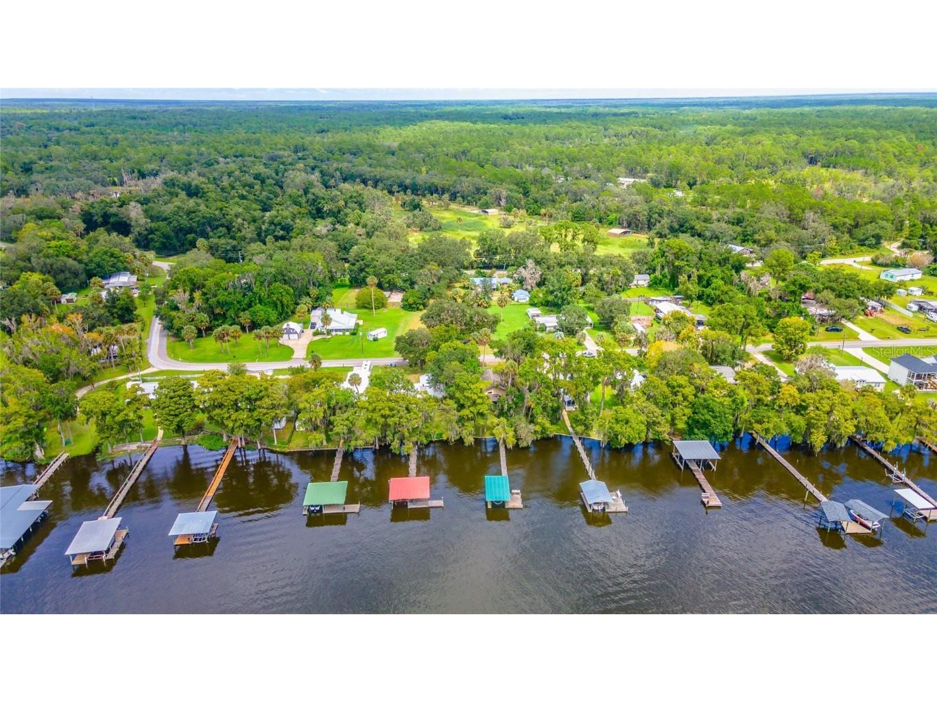 121 N Lake George Drive Georgetown FL 32139 - LAKE GEORGE ON THE ST JOHNS RIVER V4944760 image8
