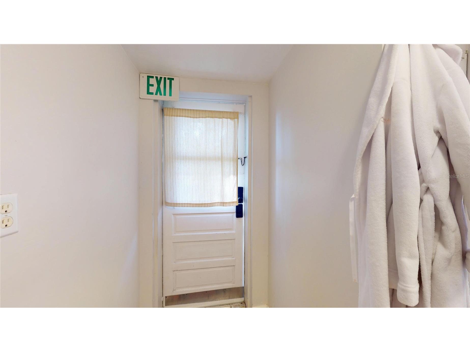 121 N Seminole Avenue Inverness FL 34450 OM722956 image19