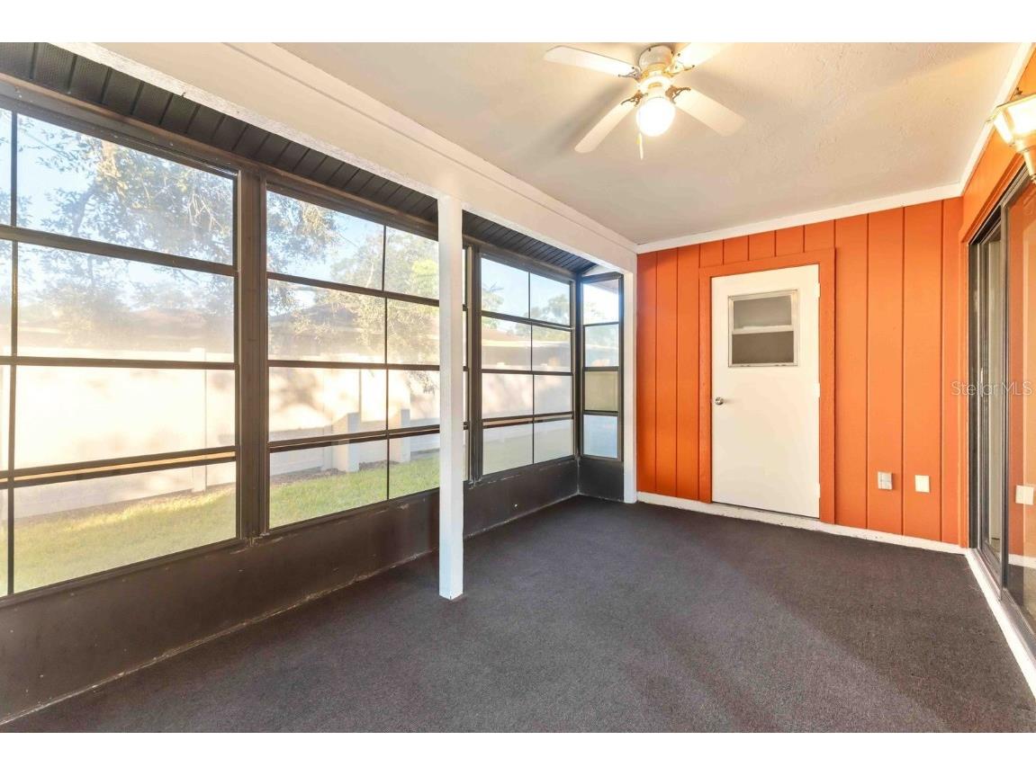 121 Oak Hill Drive #1 Sarasota FL 34232 A4672922 image30