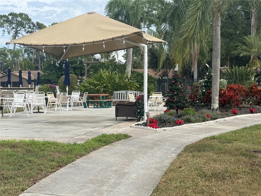 121 Oak Hill Drive #1 Sarasota FL 34232 A4672922 image36