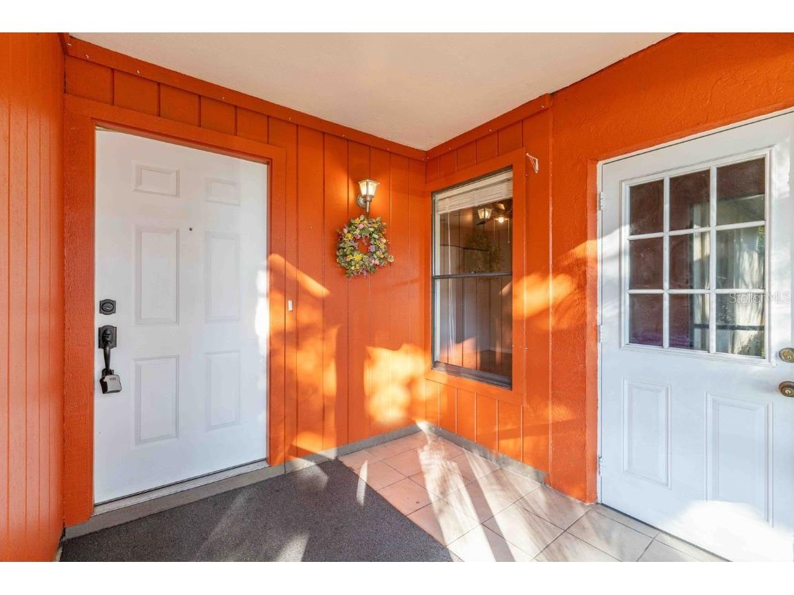 121 Oak Hill Drive #1 Sarasota FL 34232 A4672922 image5