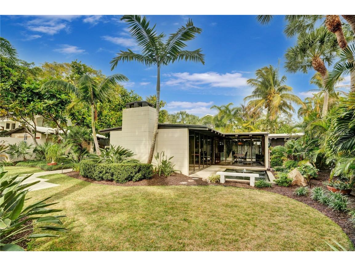 121 Ogden Street Sarasota FL 34242 - BAYOU LOUISE A4597061 image1