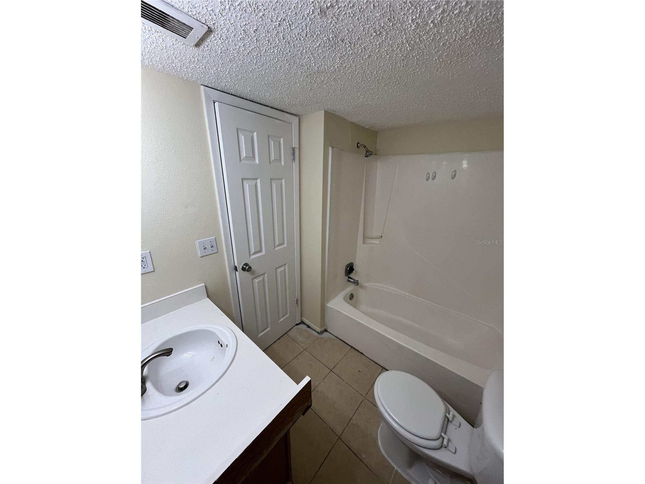 121 Oyster Bay Circle #220 Altamonte Springs FL 32701 O6328075 image21