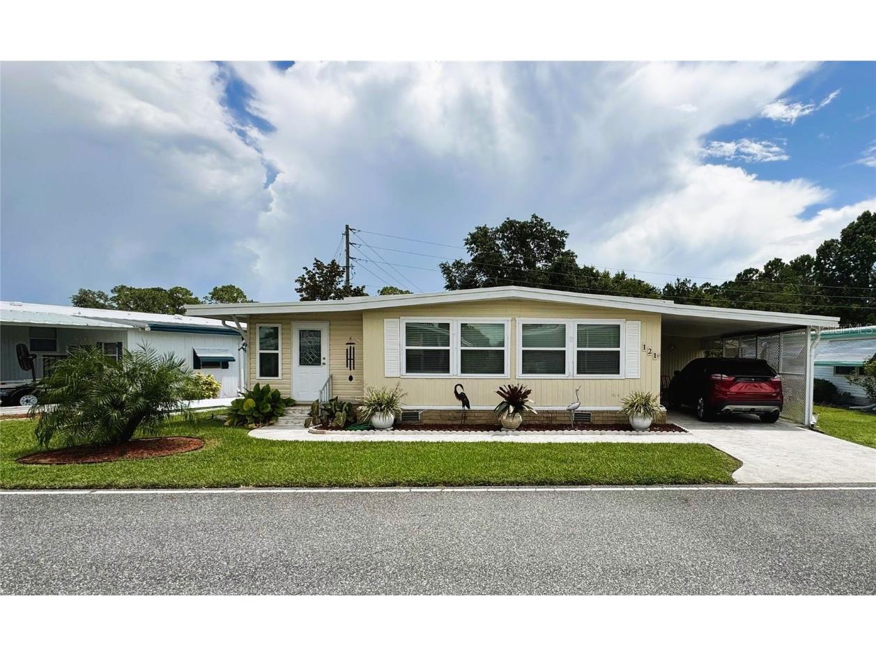 121 Pyracantha Lane Leesburg FL 34748 R4909617 image1