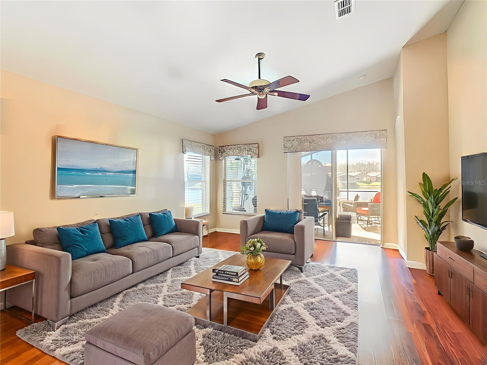 121 Rialto Road Poinciana FL 34759 - Retention pond S5140738 image5