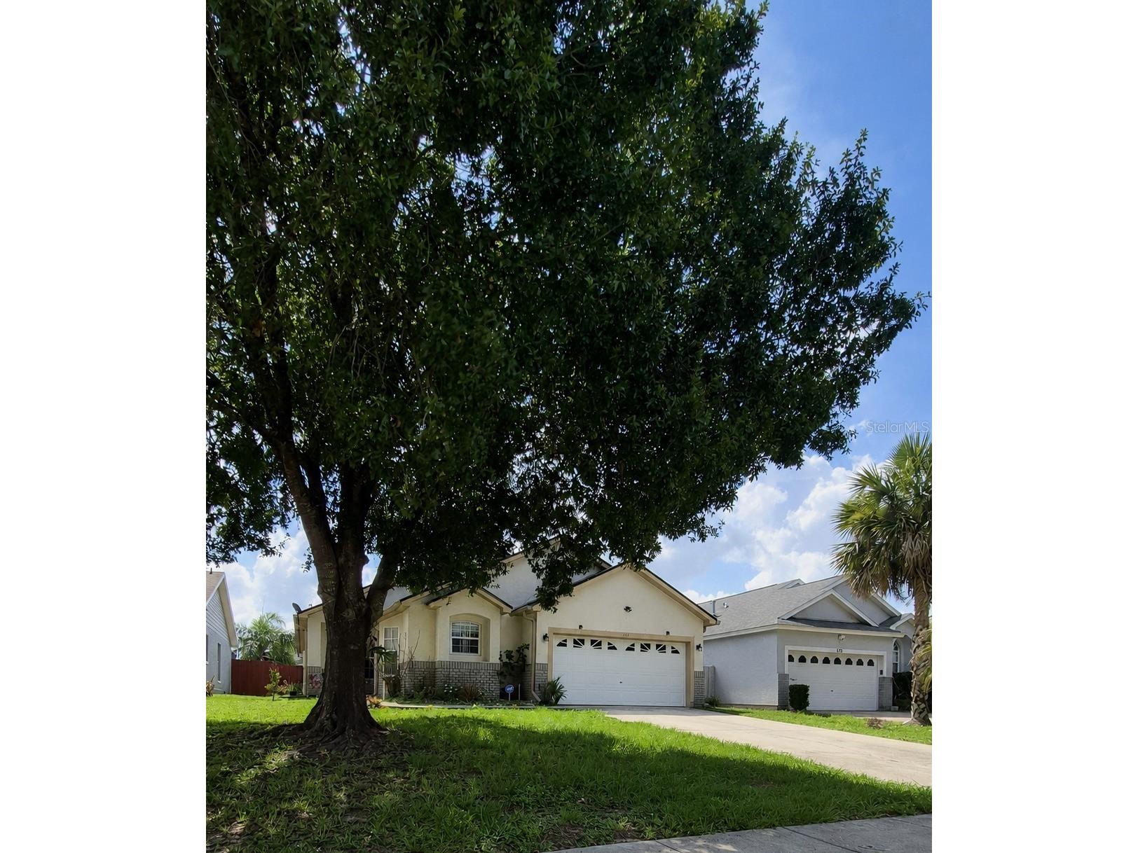 121 S Roma Way Kissimmee FL 34746 R4911375 image1